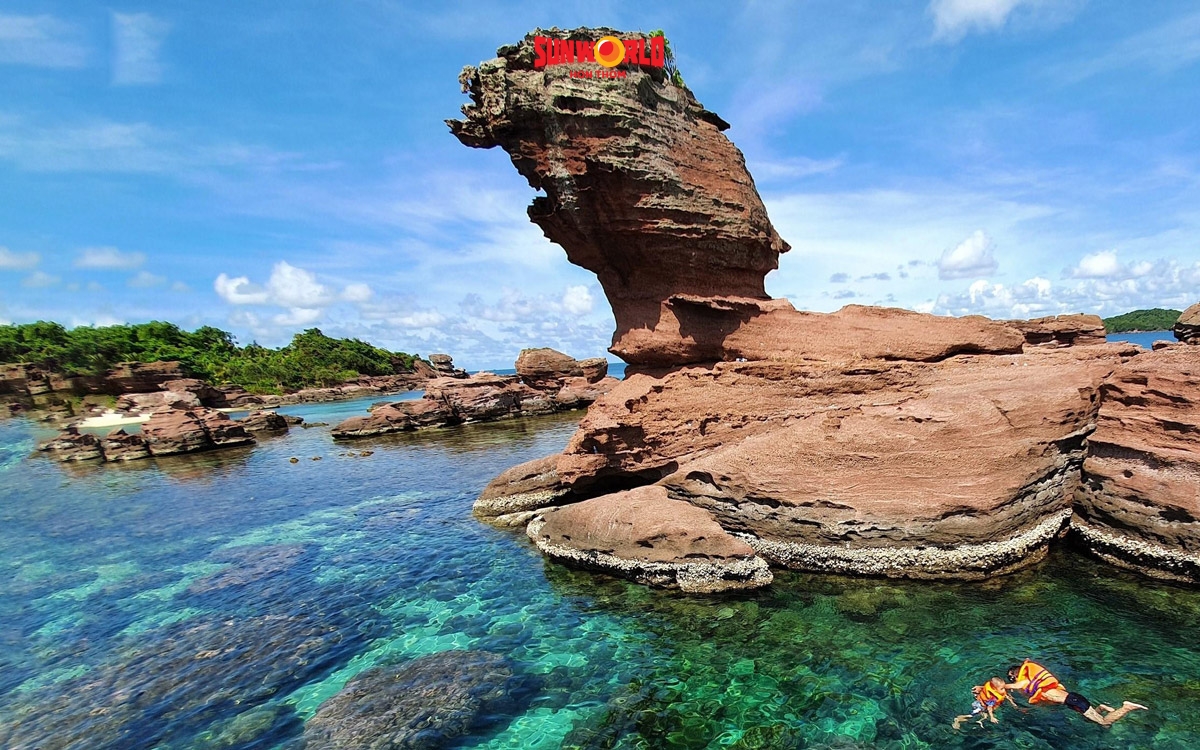 Vui chơi, tắm tại biển Hòn Thơm Phú Quốc 