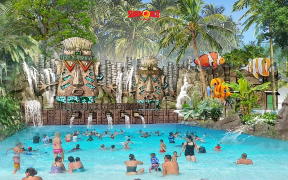 Khám phá công viên nước Aquatopia khi du lịch Hòn Thơm
