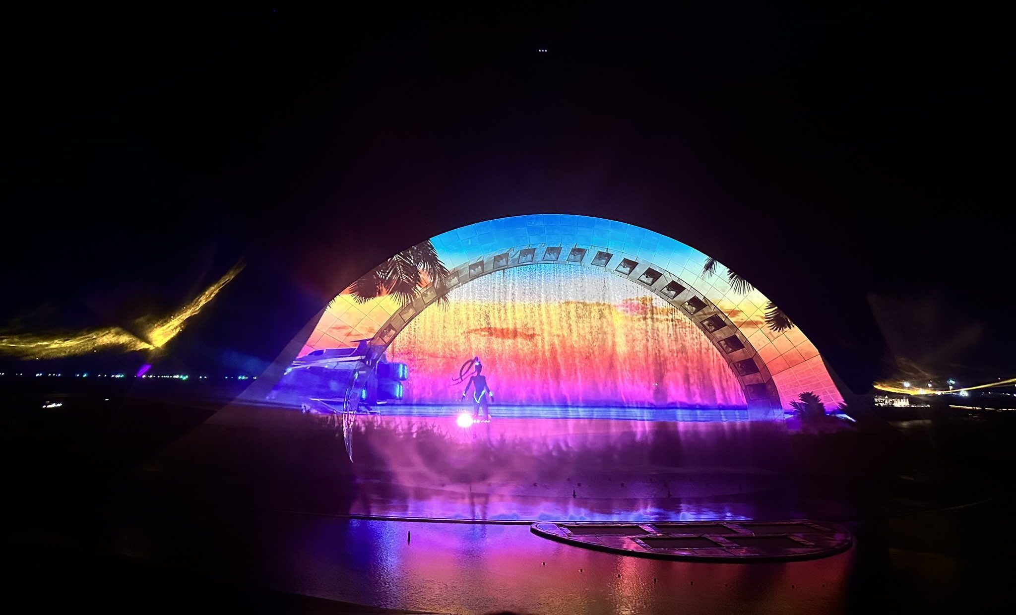 show nụ hôn biển cả