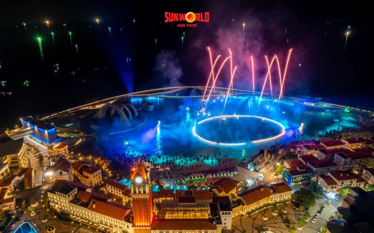 Thưởng thức show Symphony of the sea