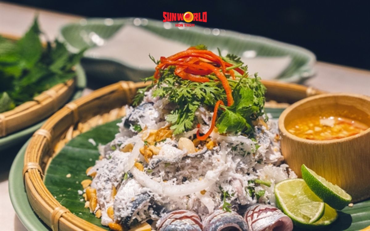 Quán ăn hòn thơm: Gỏi cá trích