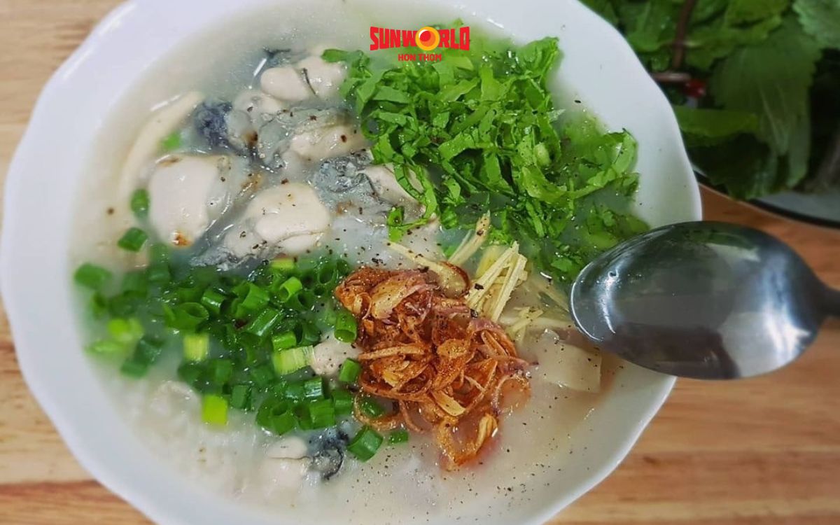 Ghé quán ăn Hòn Thơm thử cháo Hàu