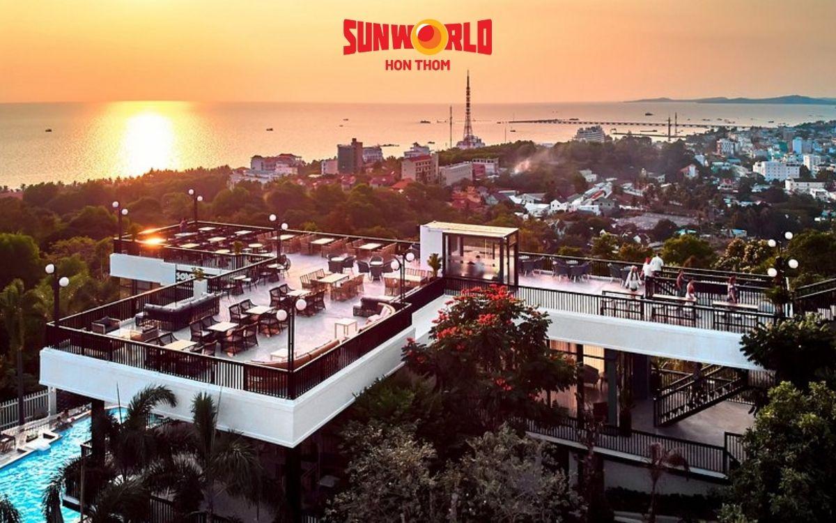 Sơn Trà Hill's 1973 với vibes hoài cổ cà phê ngắm hoàng hôn ở Phú Quốc