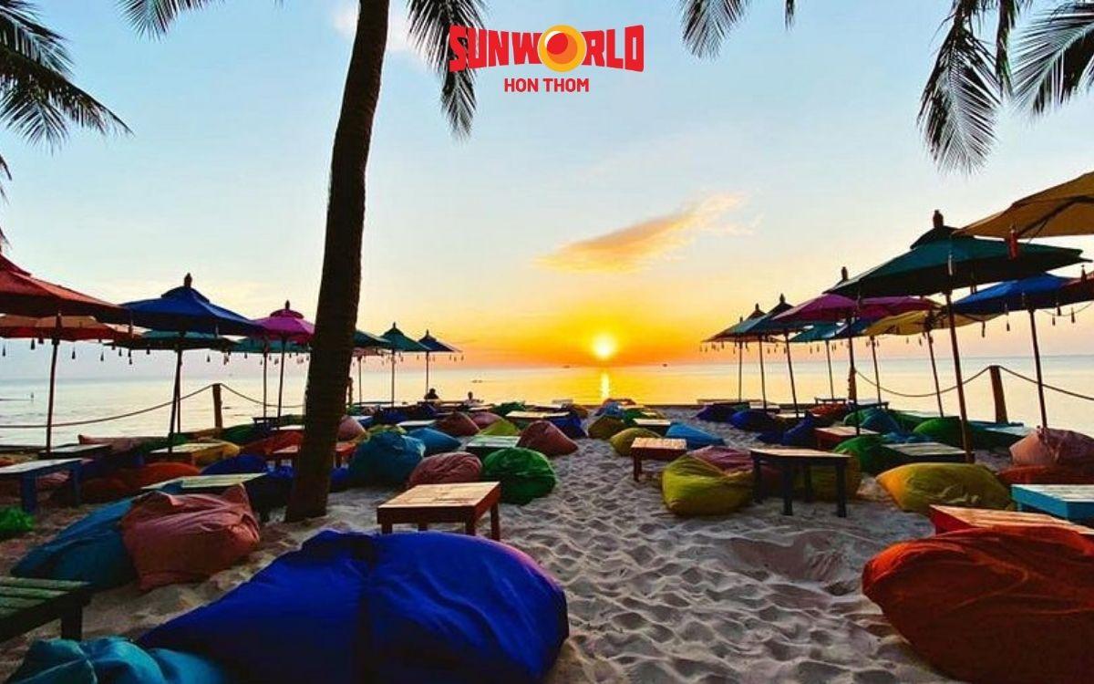 Ocvan Kitchen & Beach Bar với nét quyến rũ riêng quán cà phê ngắm hoàng hôn ở Phú Quốc