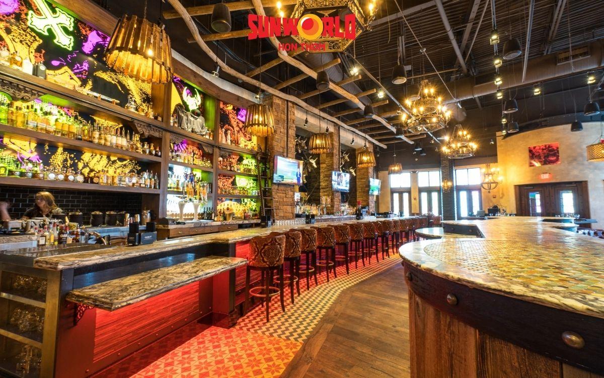 Scorpio Bar mang năng lượng trẻ trung hiện đại cà phê ngắm hoàng hôn Phú Quốc